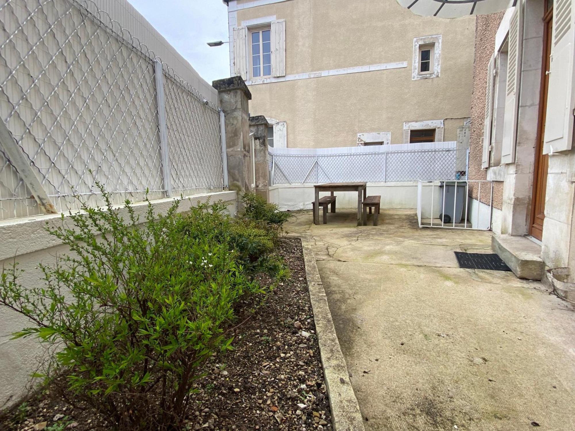 Maison Au Centre De Tanlay别墅 外观 照片